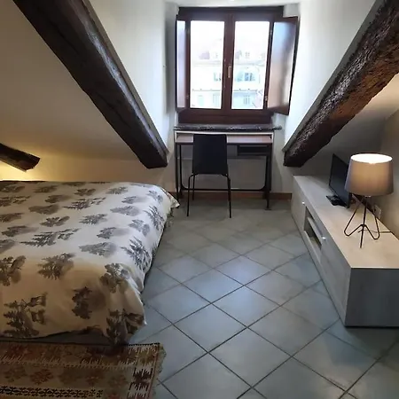 Lägenhet Mansarda Di Charme Con Vista Turin