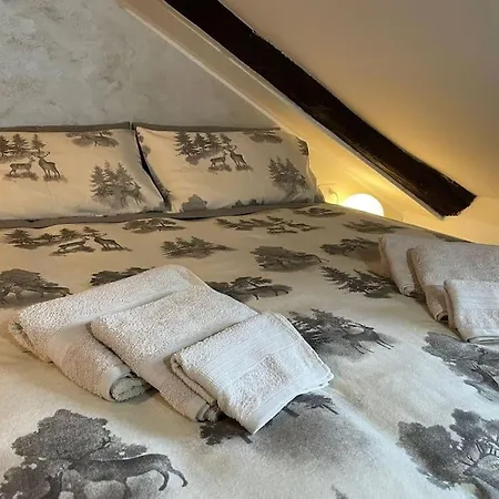 Mansarda Di Charme Con Vista Lägenhet